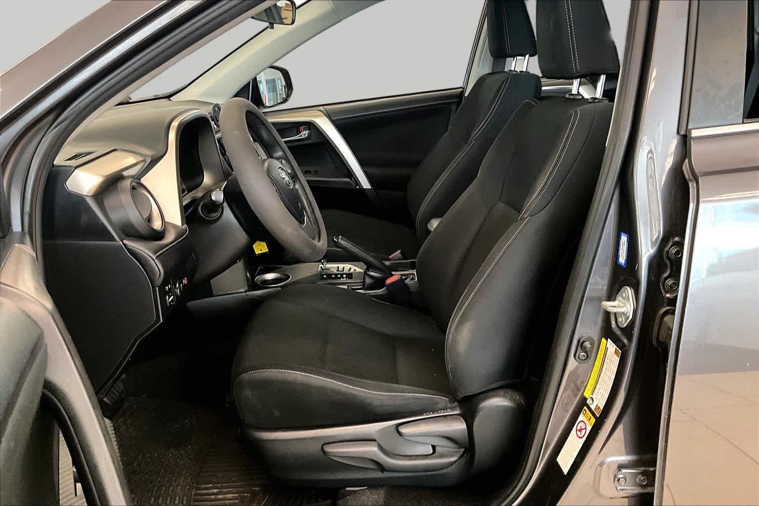 Used 2015 Magnetic Gray Metallic Toyota XLE image 7