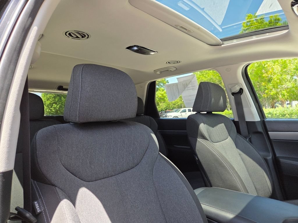 Used 2021 Becketts Black Hyundai SEL image 16
