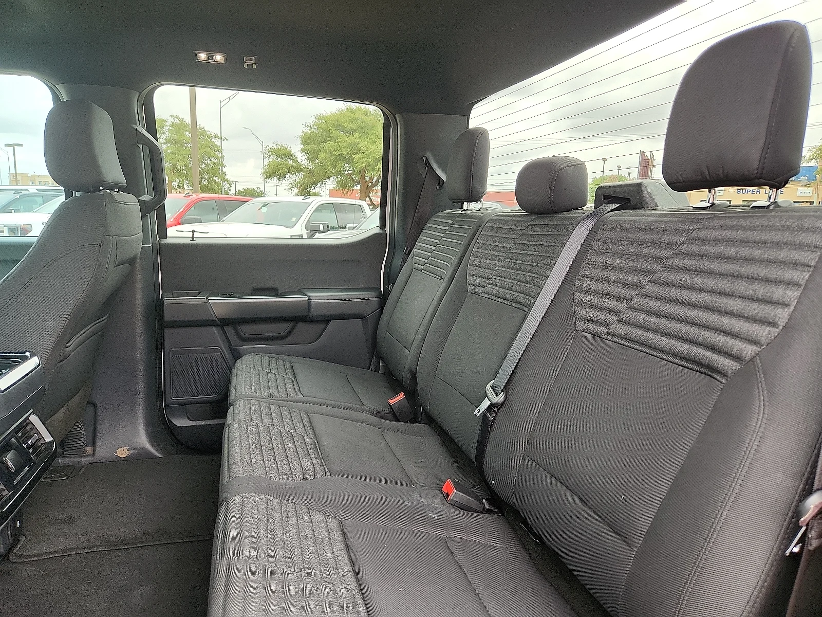 Used 2023 Oxford White Ford XL image 10