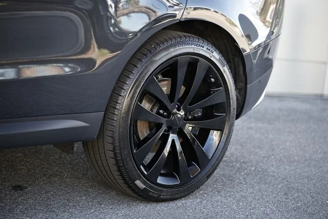 New 2026  Land Rover SE image 6