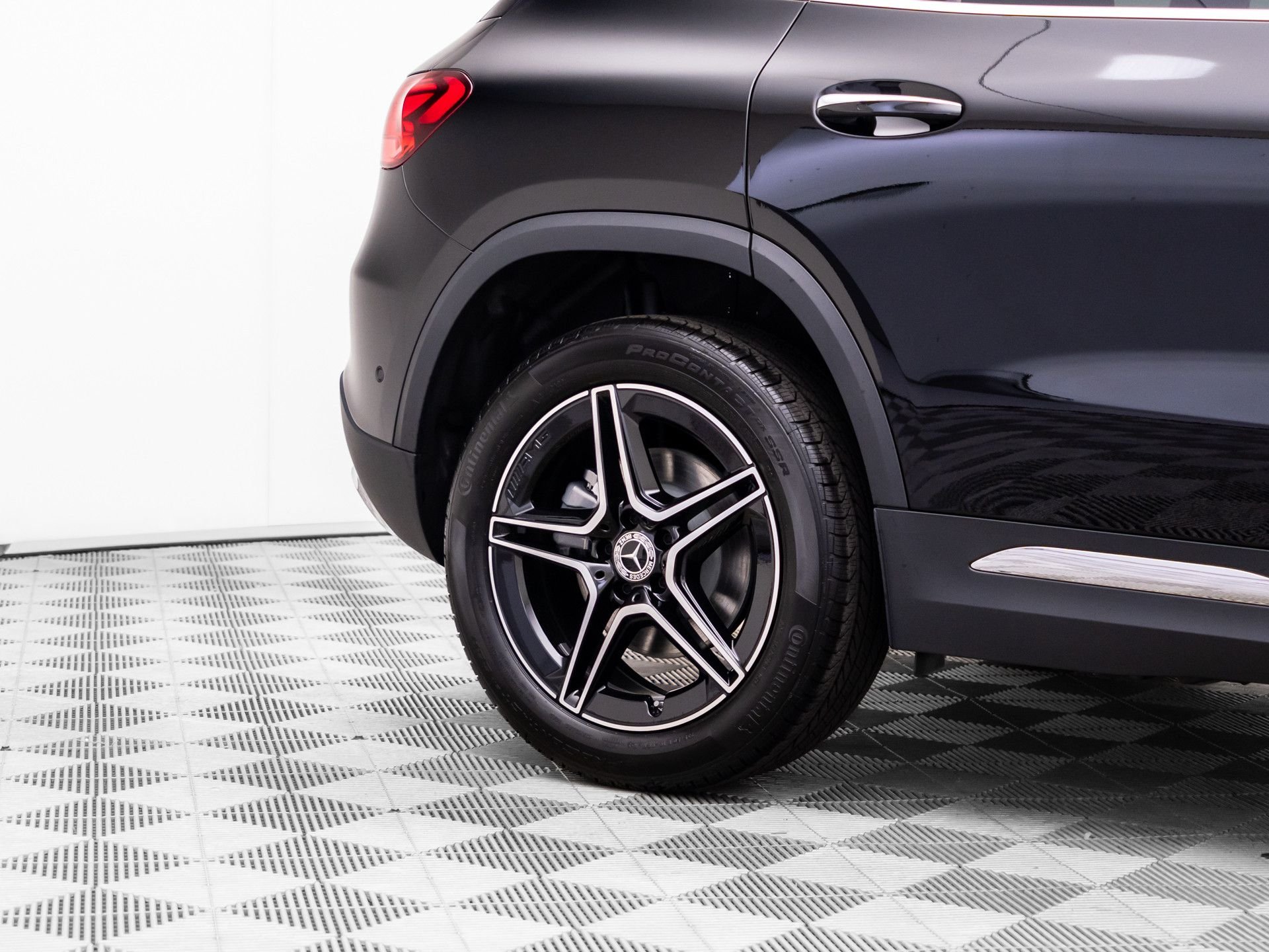 New 2026 Night Black Mercedes-Benz GLA 250 image 35