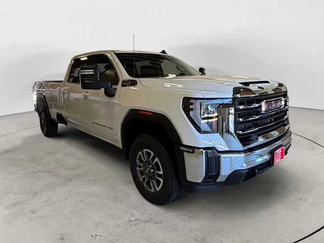New 2026 White GMC SLE image 8