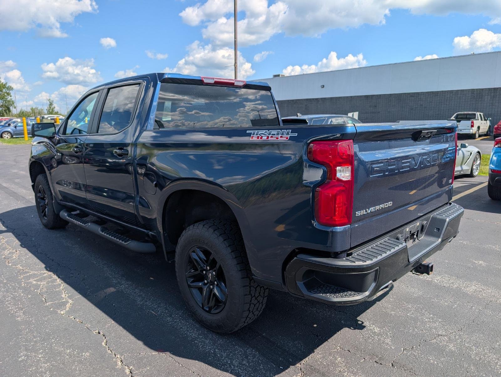 Used 2022 Northsky Blue Metallic Chevrolet LT Trail Boss image 5