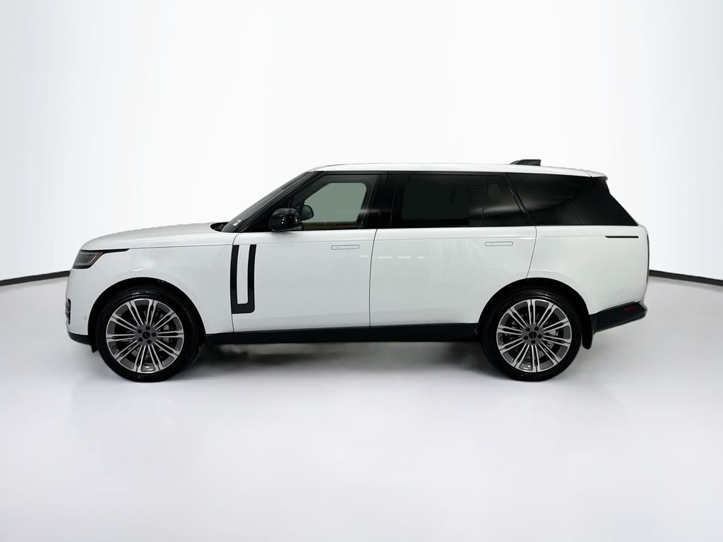 New 2026 Fuji White LAND ROVER SE 7 Seats image 8