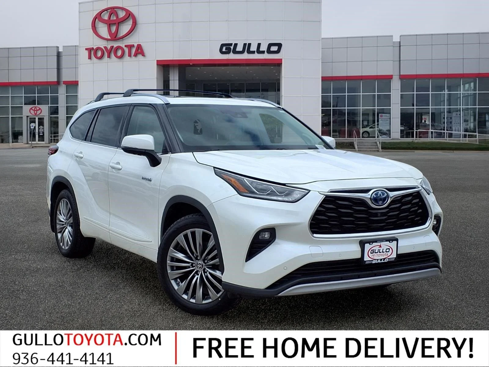 Used 2021 White Toyota Platinum image 1