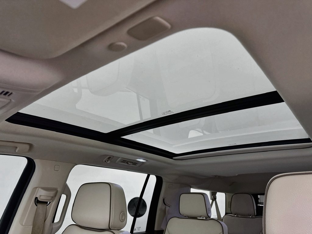 Used 2022 Black GMC Denali image 21