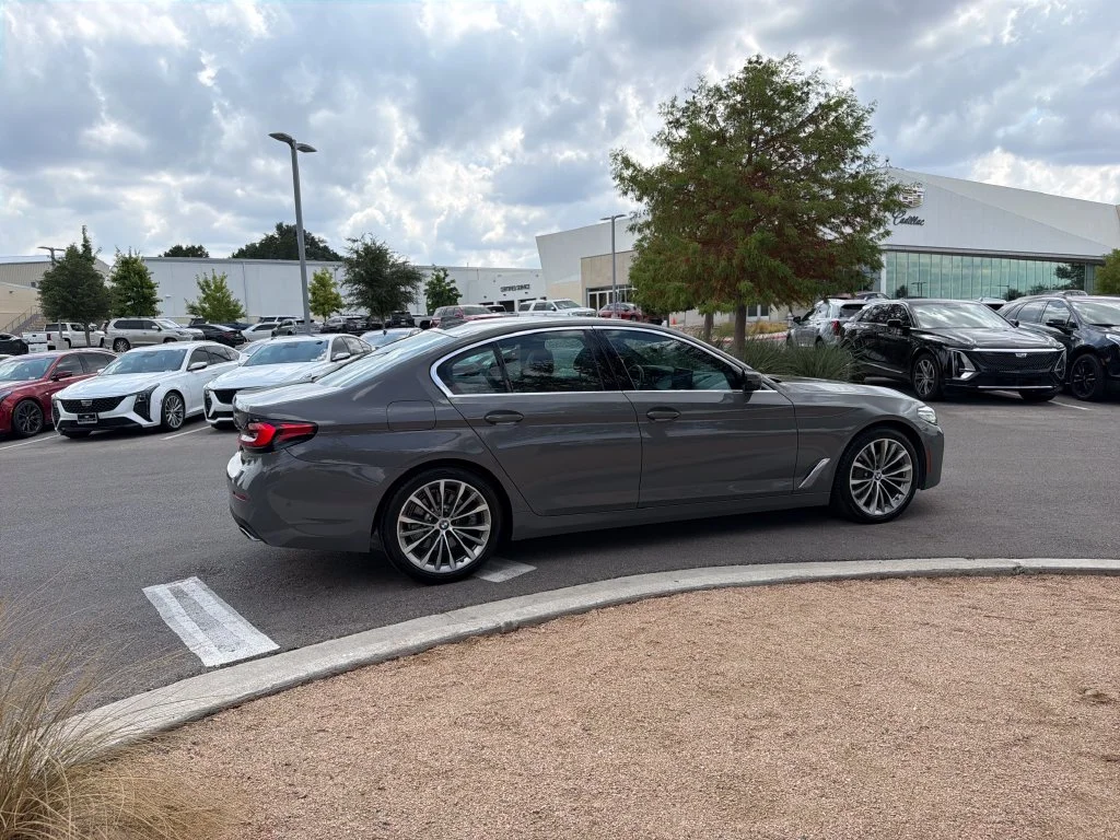 Used 2021 Gray BMW 530i image 10