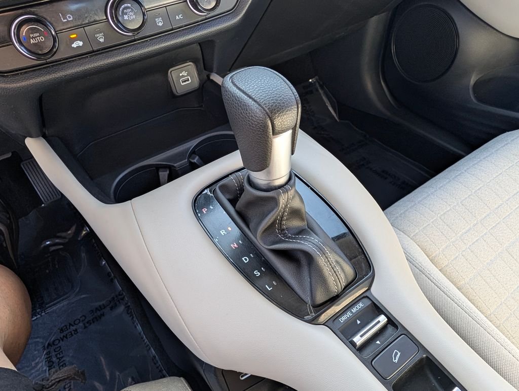Used 2024  Honda LX image 24