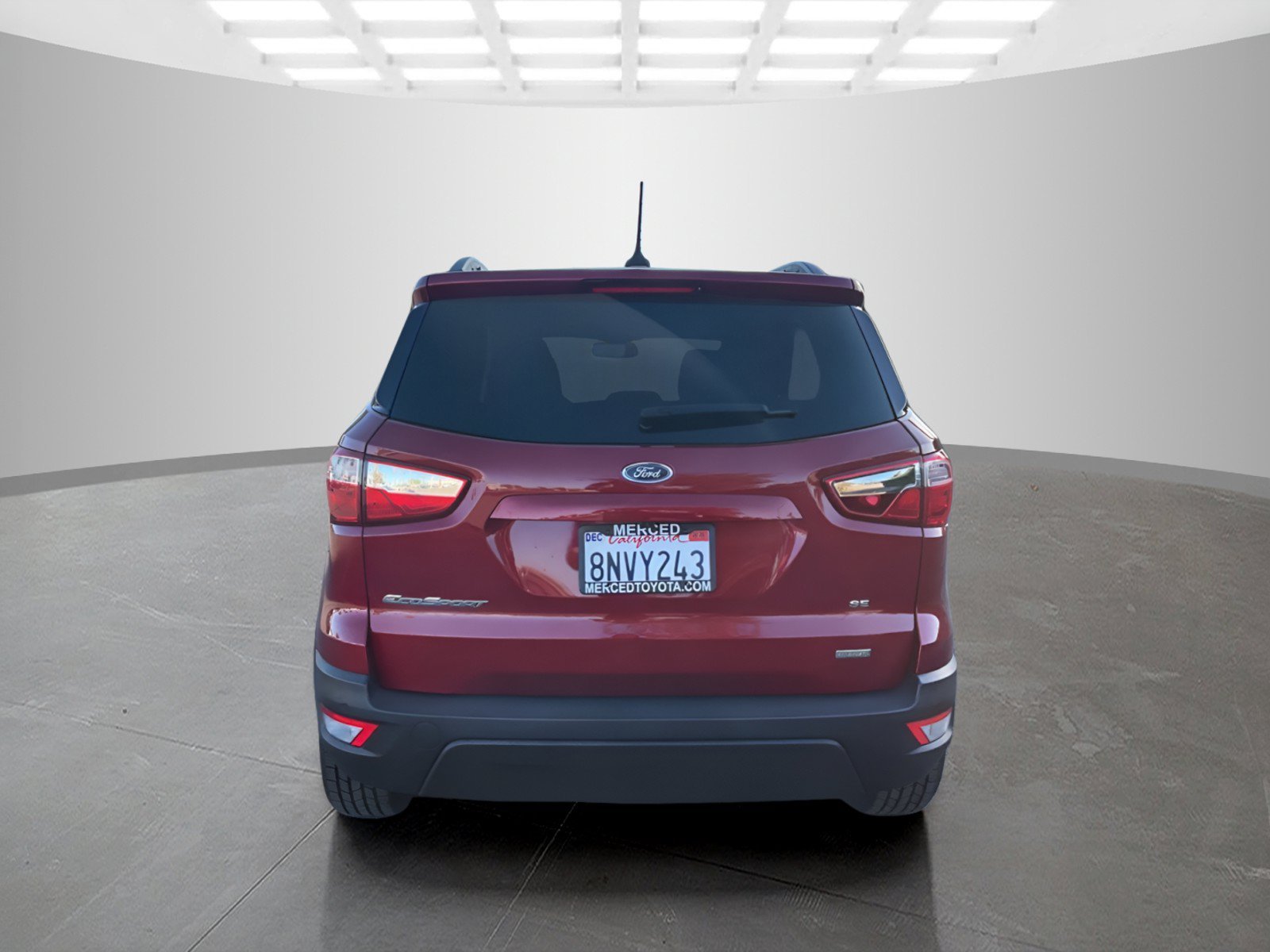 Used 2019 Ruby Red Metallic Ford SE image 4