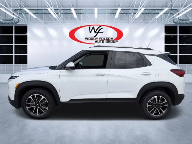 Used 2024 White Chevrolet LT image 6
