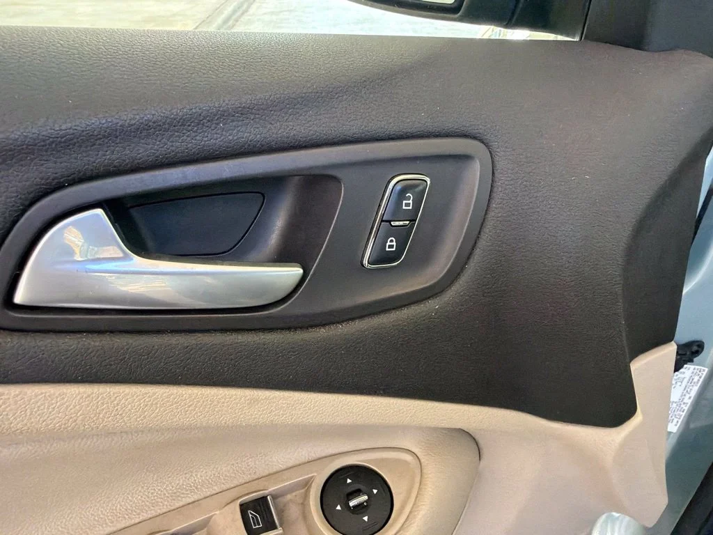 Used 2014 White Ford SE image 39