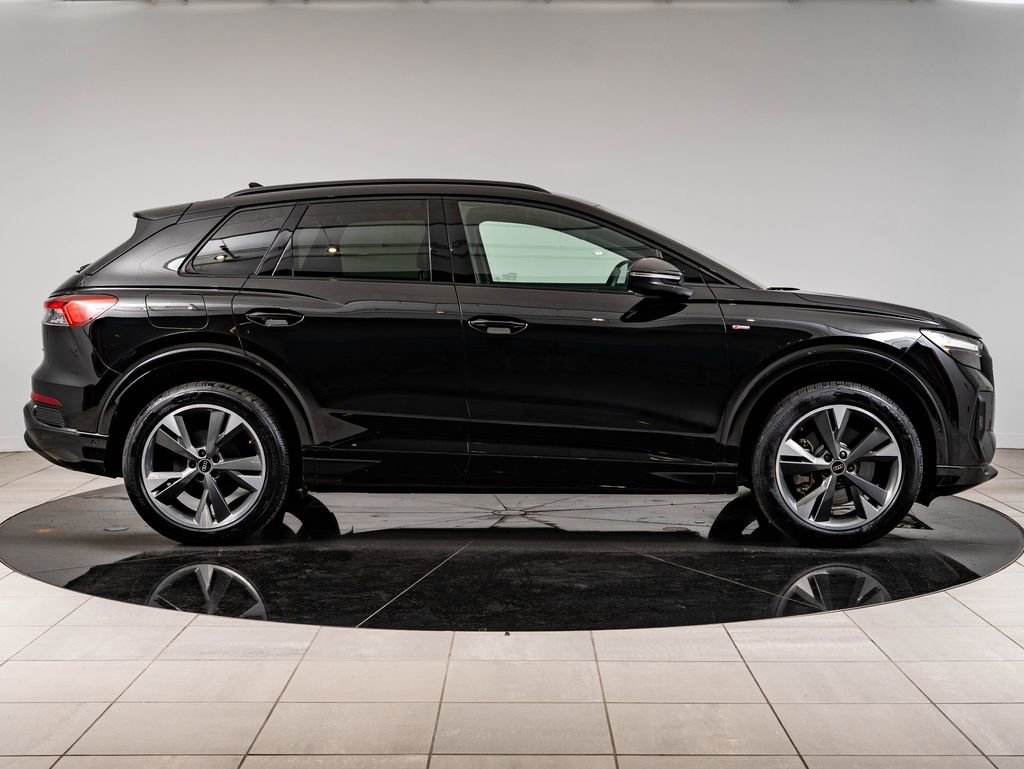 Used 2023 Mythos Black Metallic Audi Premium Plus image 11