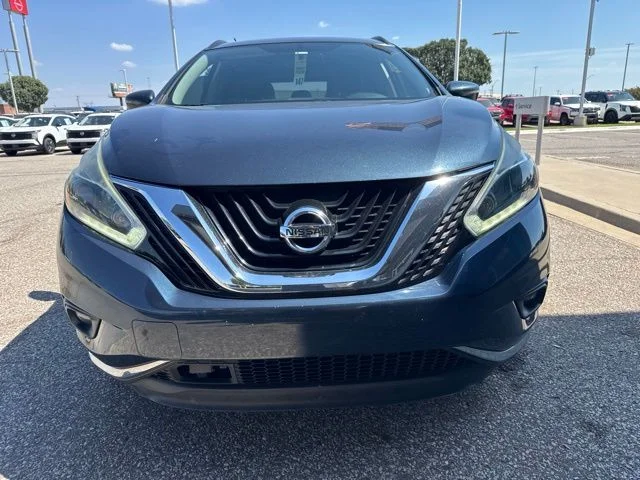 Used 2018 Blue Nissan SV image 2
