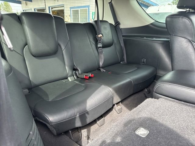 Used 2017 Black INFINITI Limited image 15