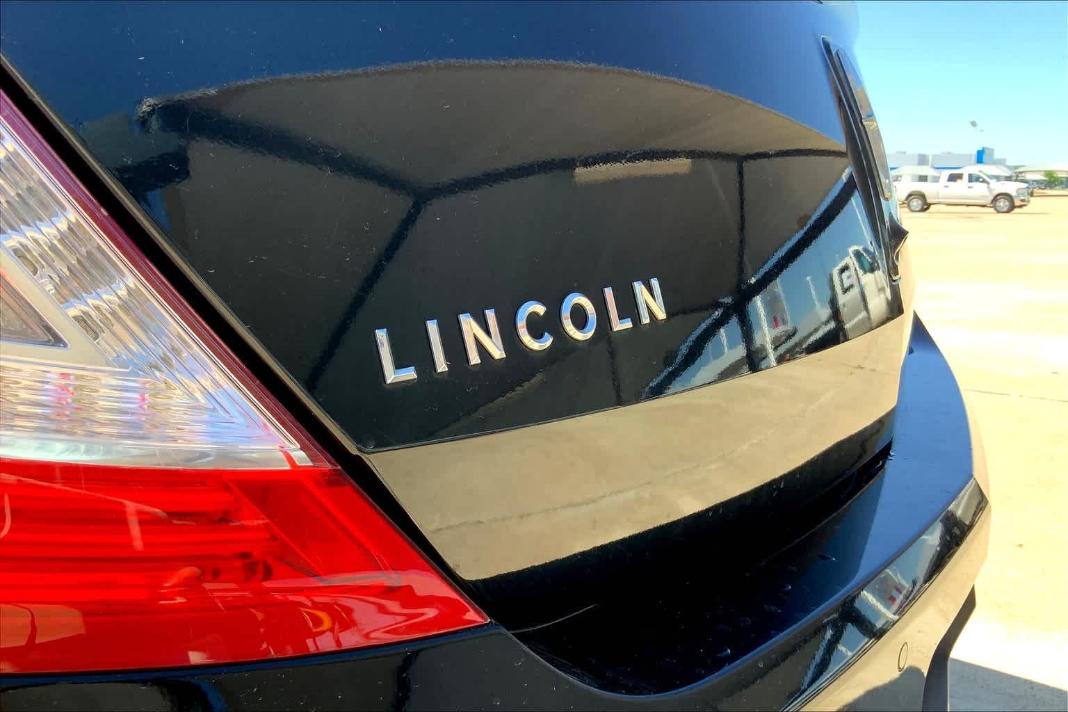 Used 2014 Dark Side Lincoln  image 16