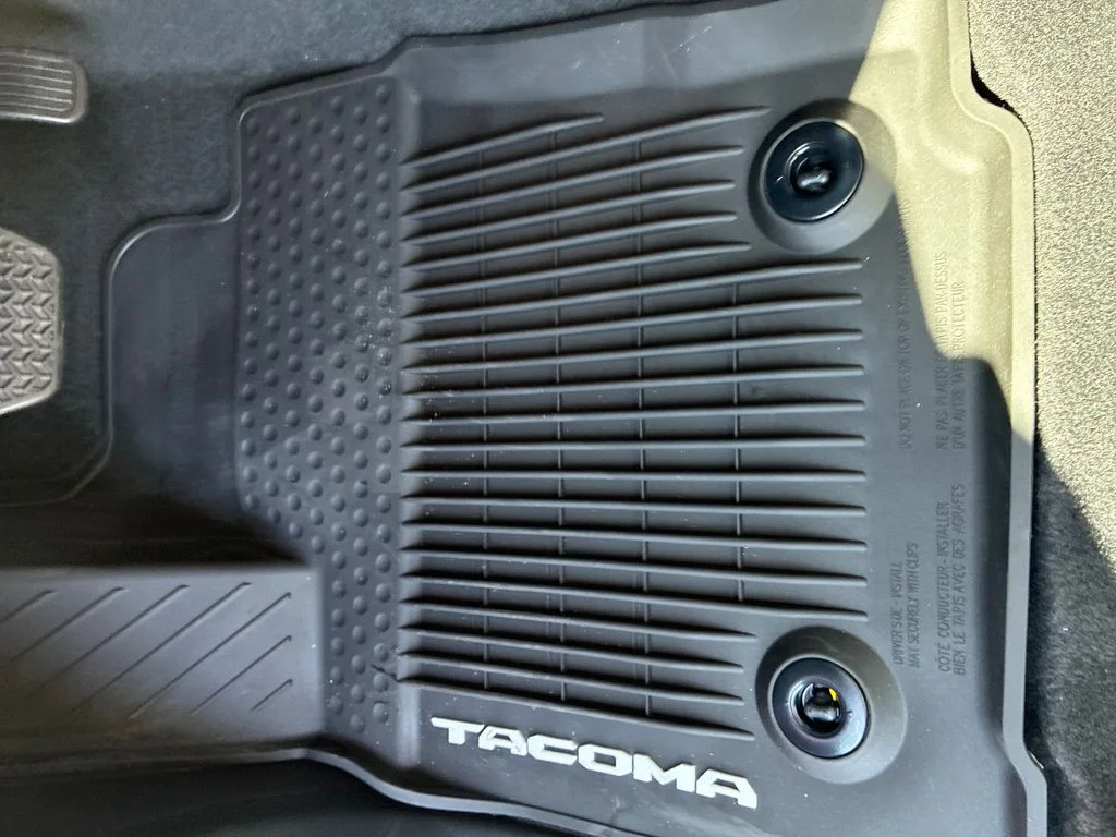 2026 Toyota Tacoma SR5 - Photo 40