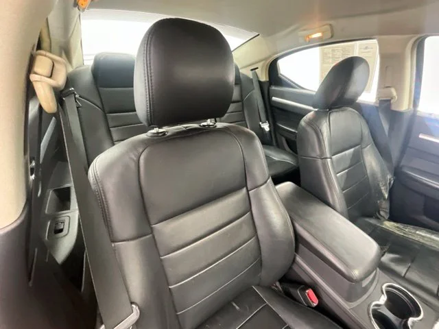 Used 2009 Silver Dodge SE image 8