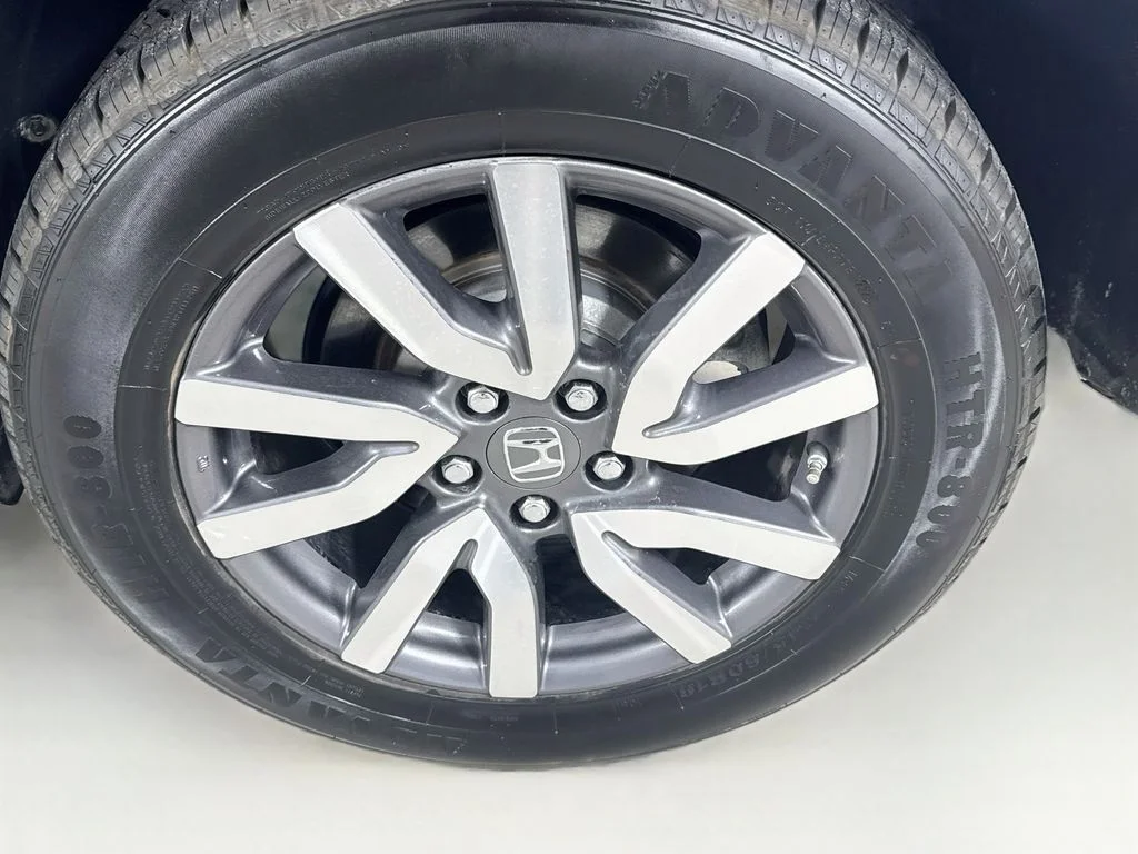 Certified Used 2019 Gray Honda EX-L image 43