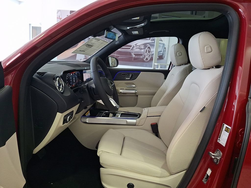 New 2026 MANUFAKTUR Patagonia Red Metallic Mercedes-Benz GLB 250 image 40