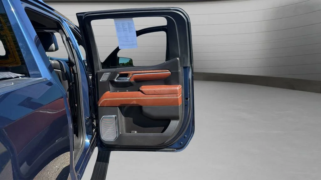 Used 2022 Pacific Blue Metallic GMC Denali Ultimate image 13