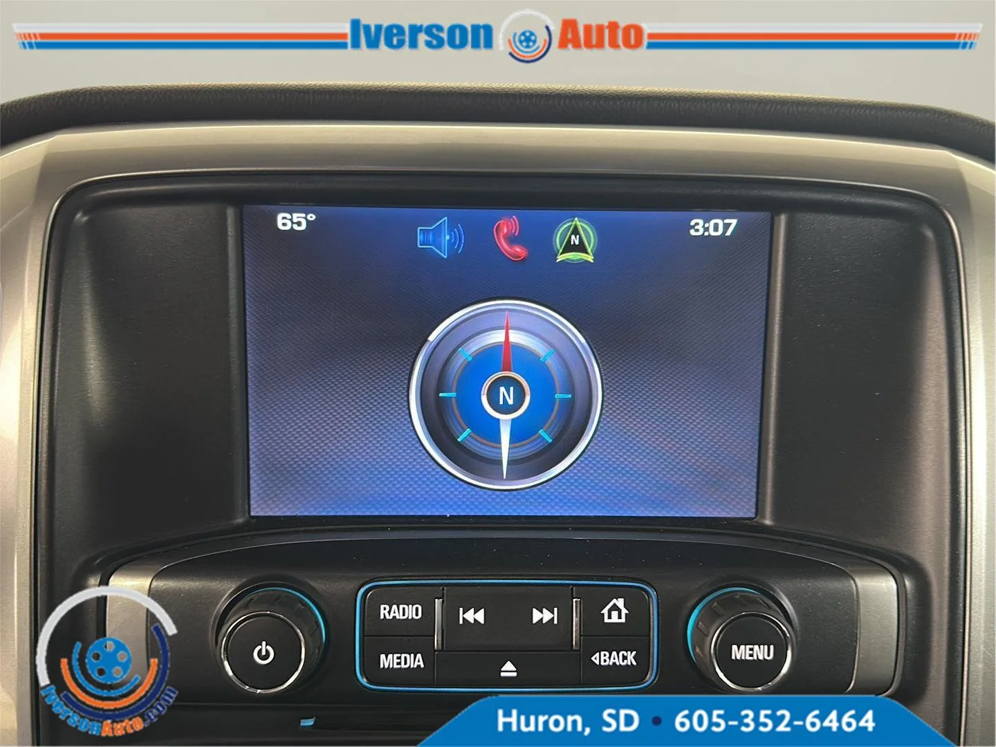 Used 2015 Summit White Chevrolet LT image 20