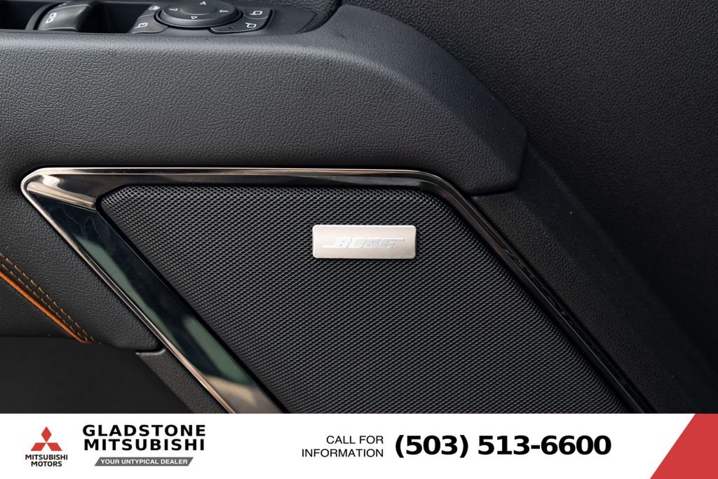 Used 2022 Summit White GMC AT4 image 21