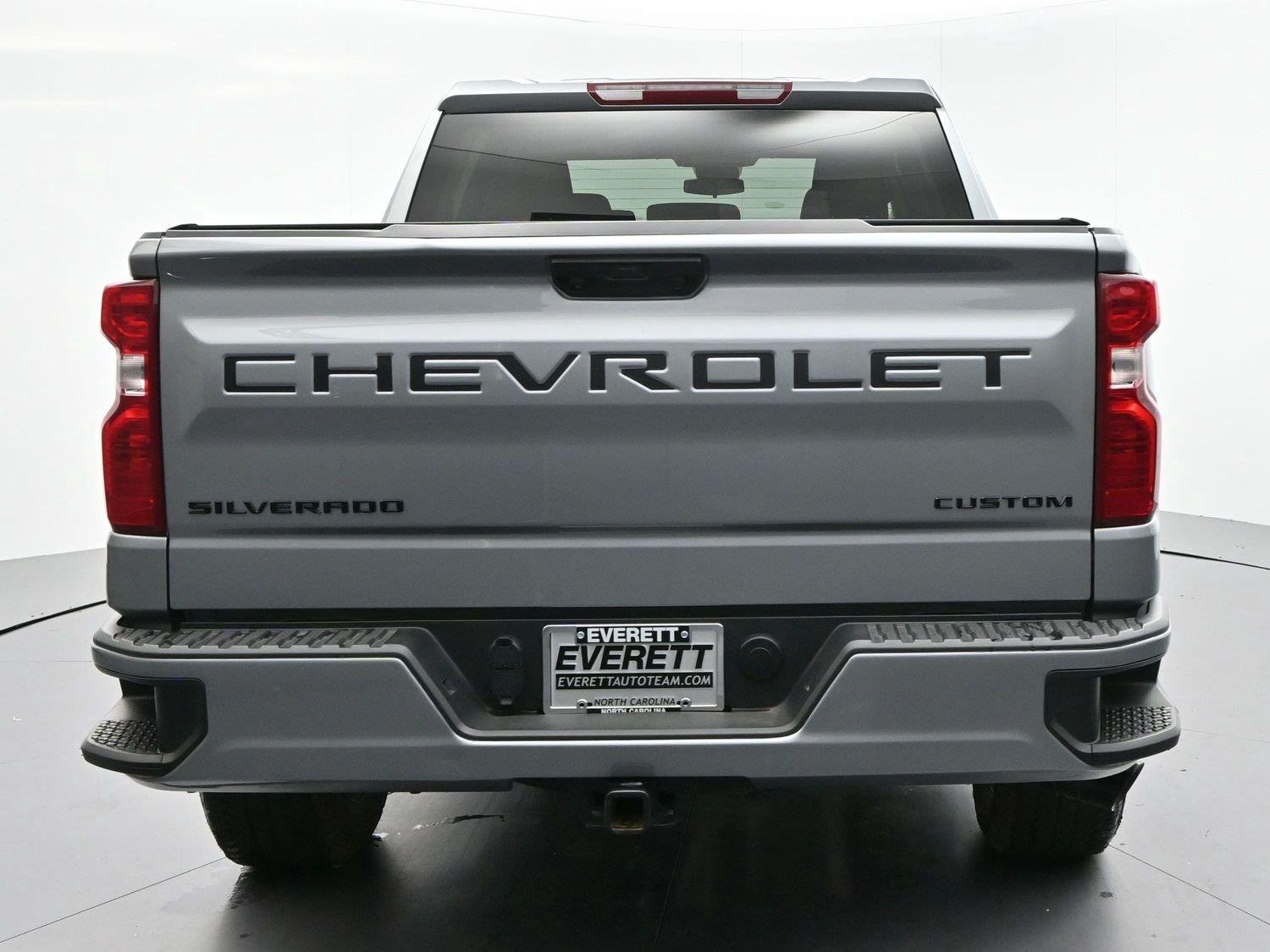 Used 2025 Sterling Gray Metallic Chevrolet Custom image 6