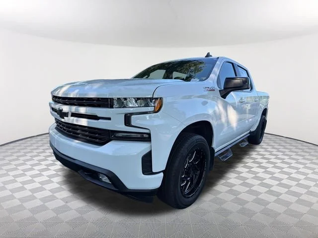 Used 2020 SUMMIT WHITE Chevrolet RST image 1