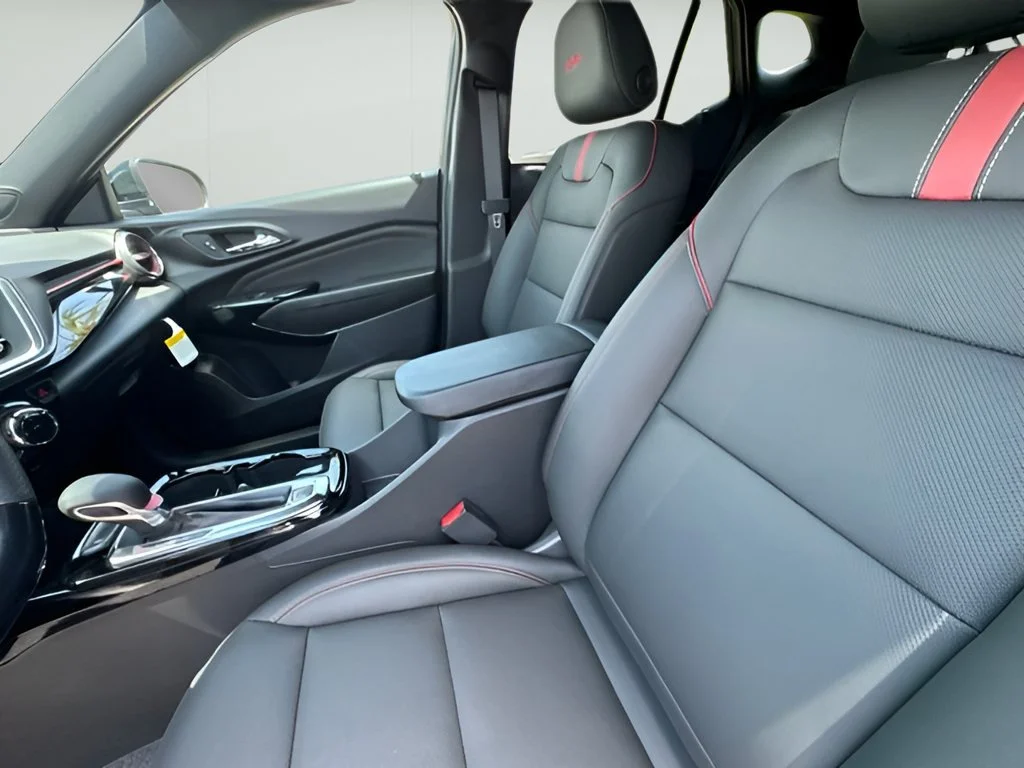 2026 Chevrolet Trax RS - Photo 12