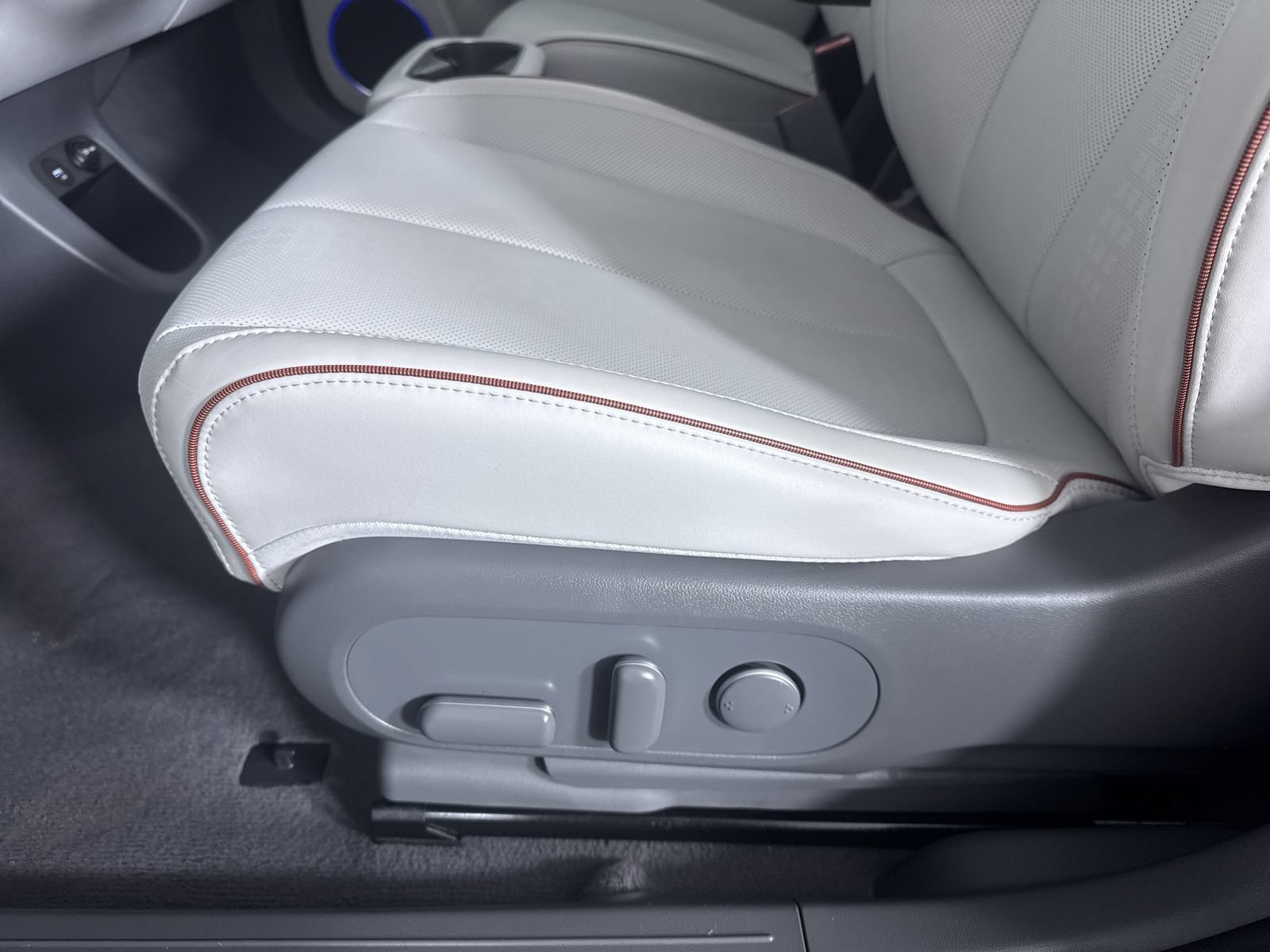 Certified Used 2023 Digital Teal Hyundai SEL image 13