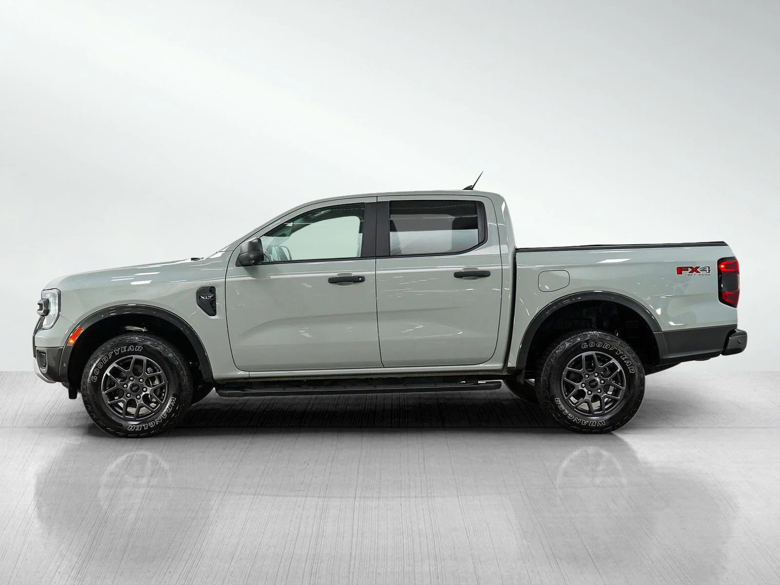 Used 2024 Ford Ranger XLT with VIN 1FTER4HH0RLE21998 for sale in Burnsville, Minnesota