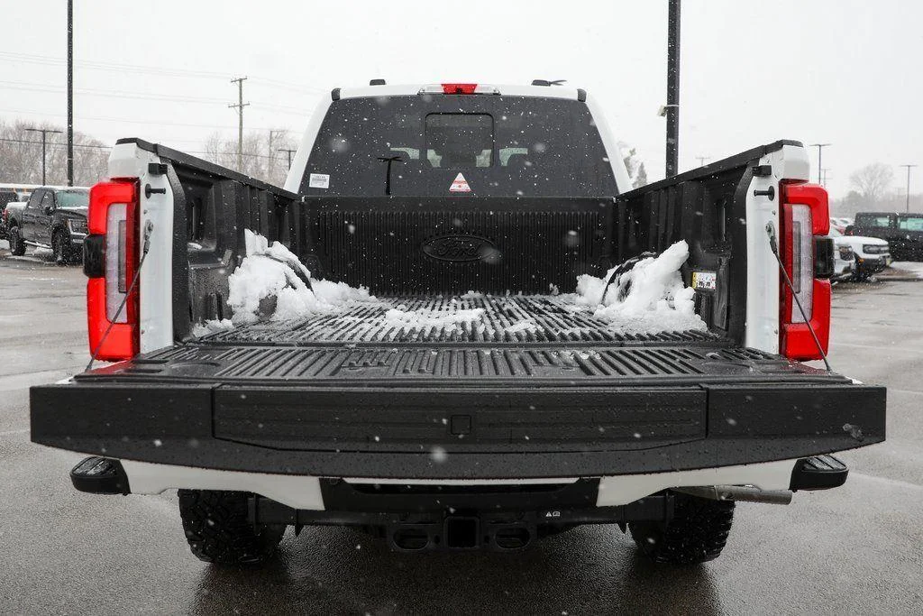 New 2026 Star White Metallic Tri-Coat Ford F-250® Platinum® image 15