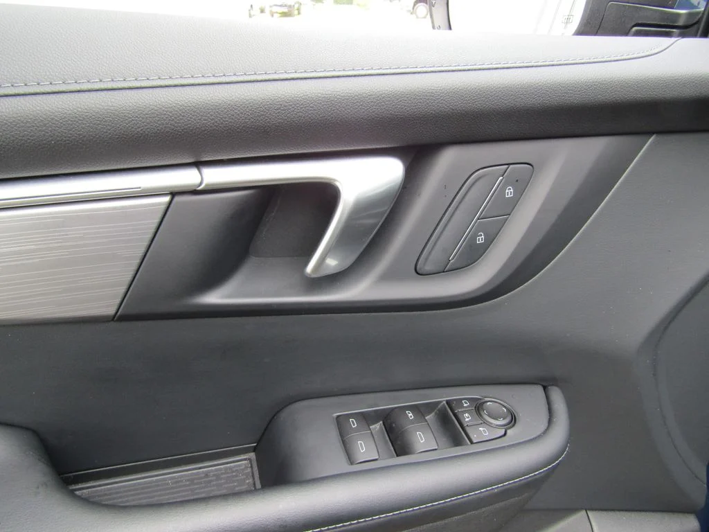 Used 2026 Blue Buick Preferred image 28