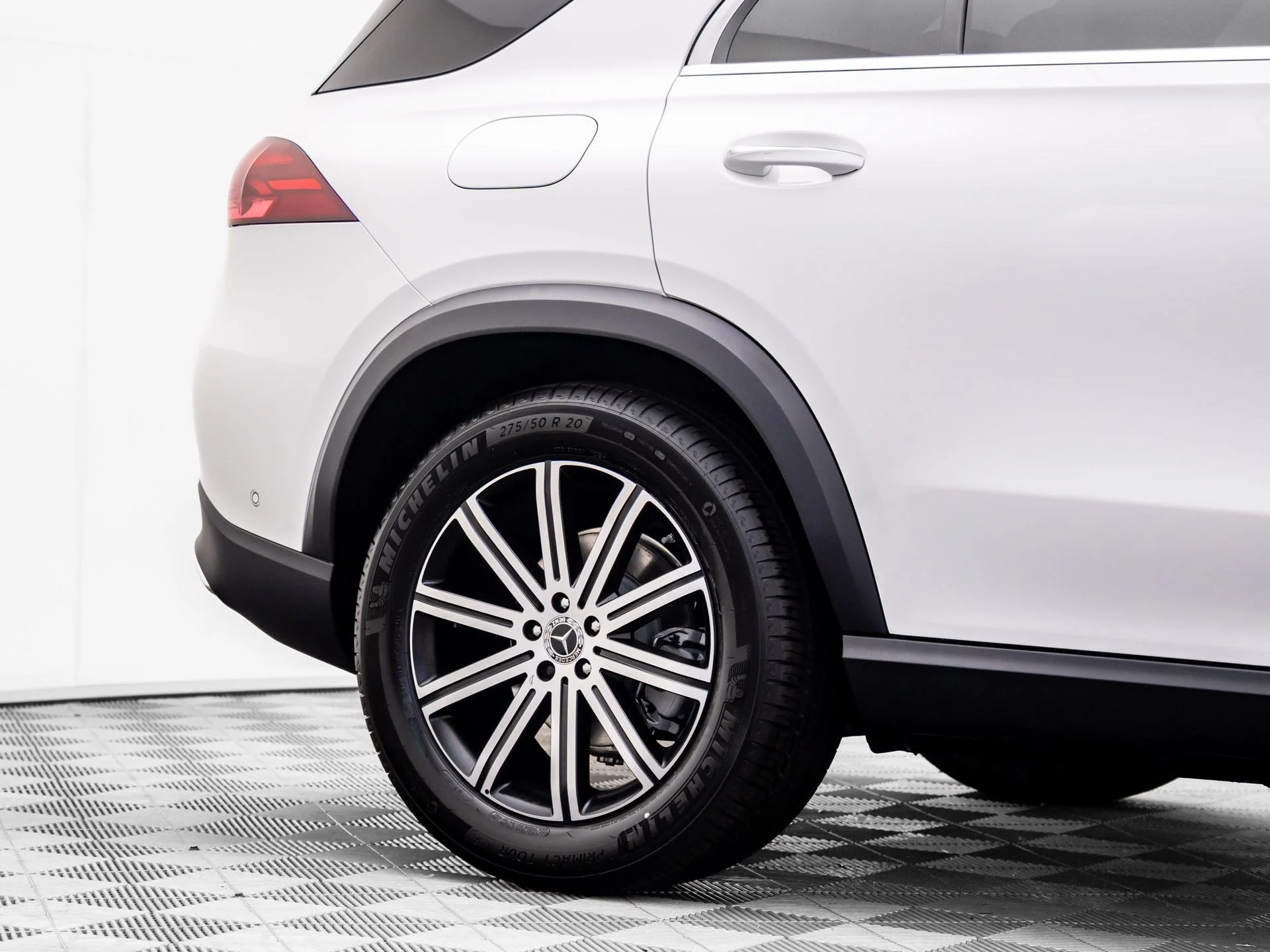 New 2026 White Mercedes-Benz GLE 350 image 34