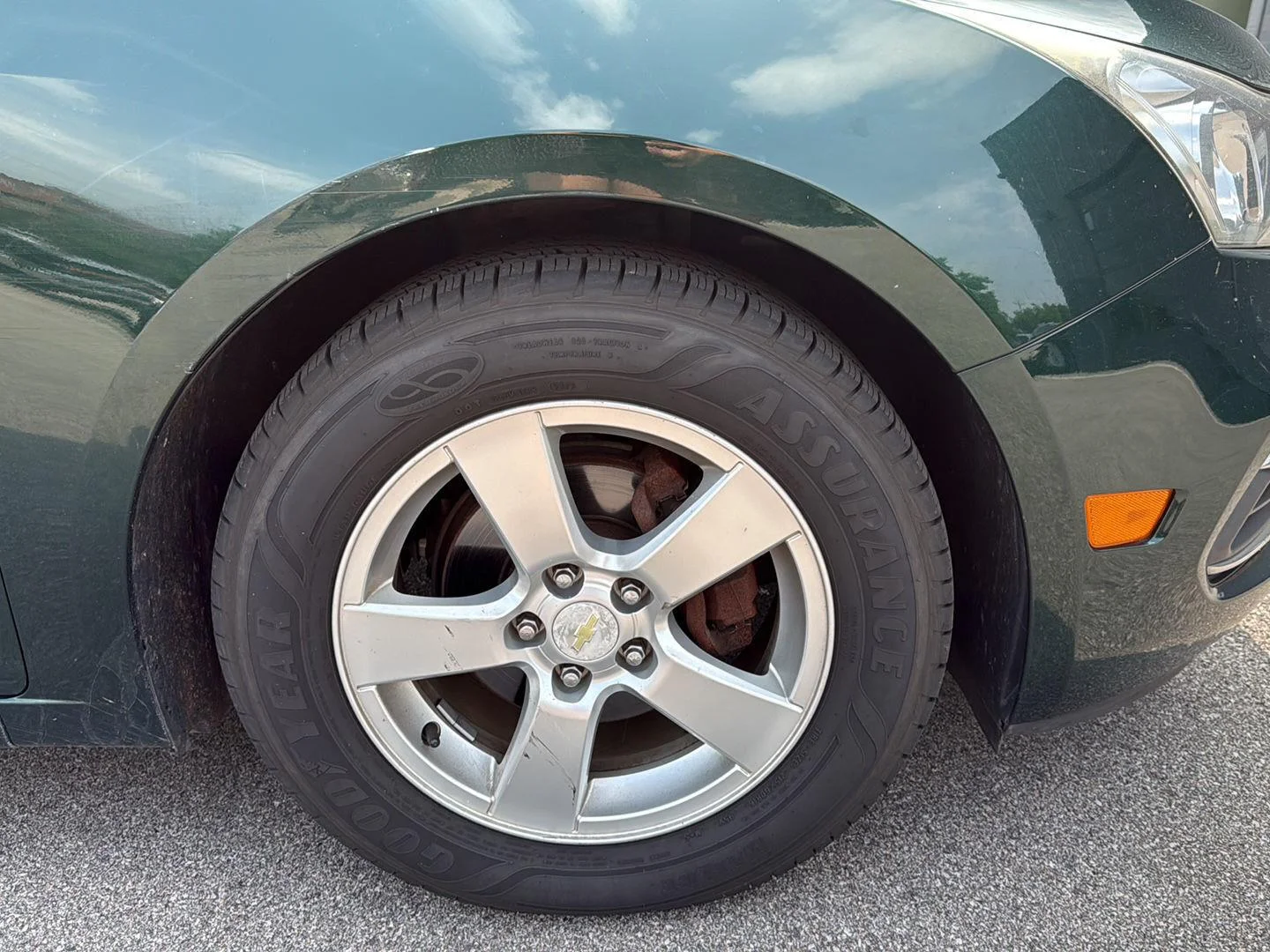Used 2015 RAINFOREST GREEN METALLIC Chevrolet LT image 14