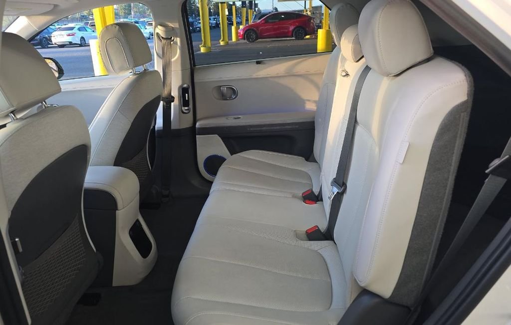 Used 2024 White Hyundai Limited image 11