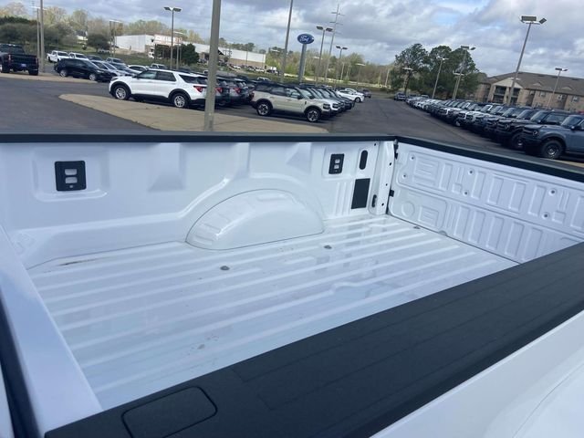 New 2026 Oxford White Ford XL image 8