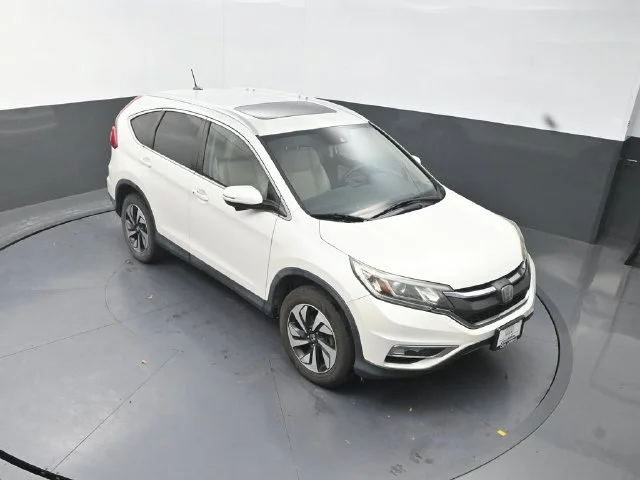 Used 2016  Honda Touring image 11