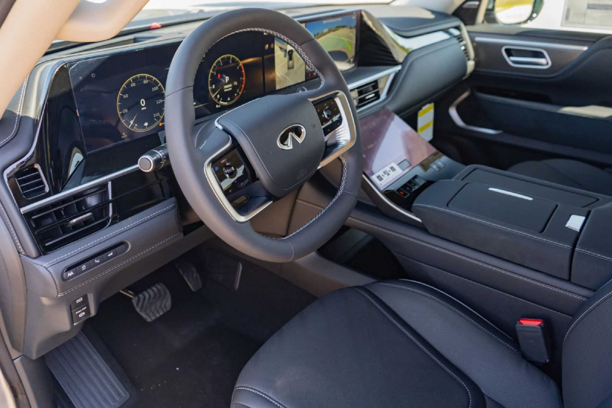 New 2027 DYNAMIC METAL INFINITI Luxe 2WD image 9