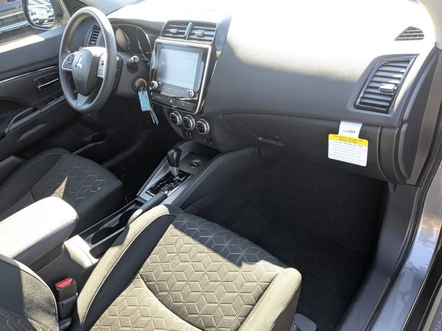 New 2026 Gray Mitsubishi ES image 13
