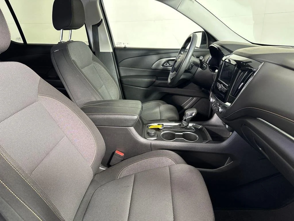 Used 2021 Summit White Chevrolet LS image 31