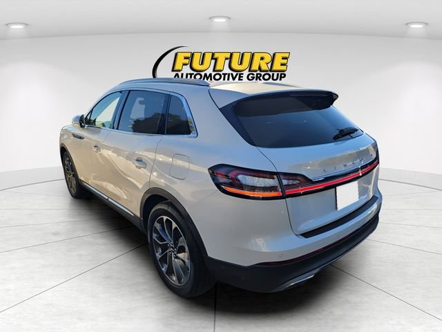 Used 2022 White Lincoln Reserve image 4
