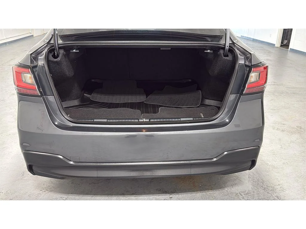 Used 2022 Magnetite Gray Metallic Subaru Premium AWD 2.5L image 8
