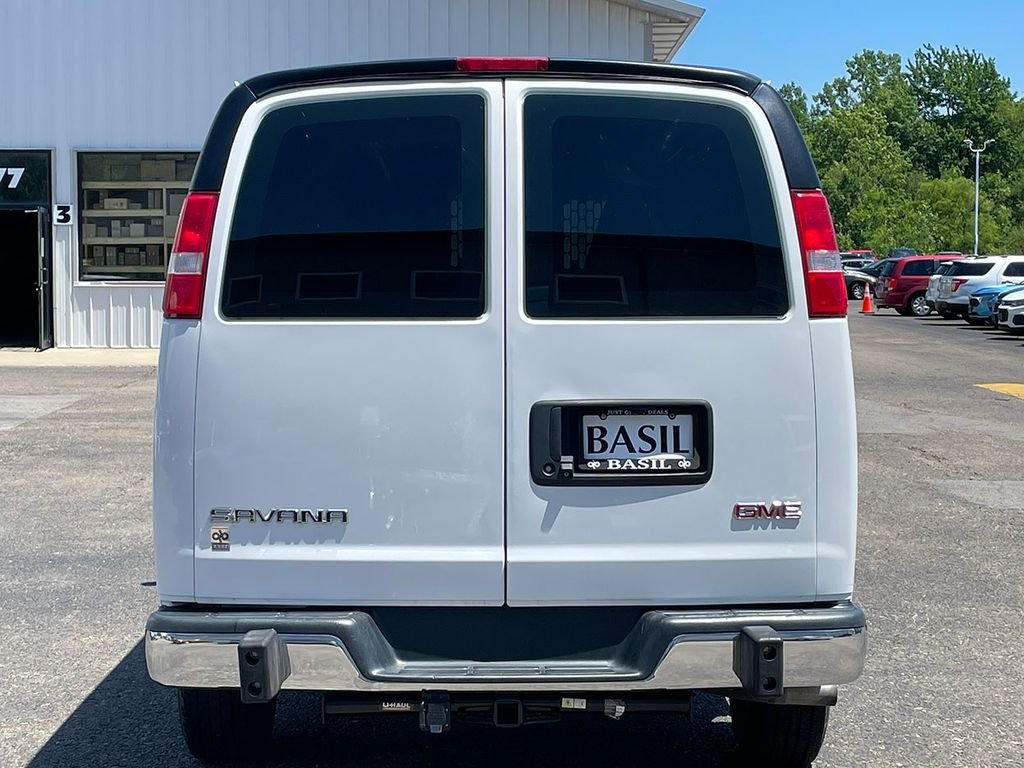 Used 2019 White GMC Work Van image 9