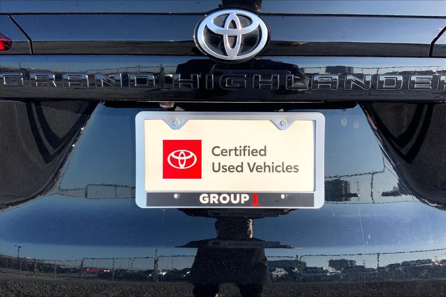 Used 2026 Midnight Black Metallic Toyota Platinum image 10
