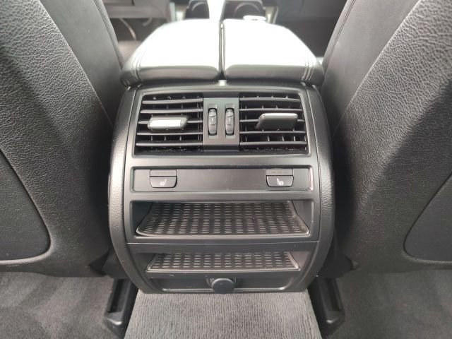 Used 2015 Silver BMW 528i xDrive image 27