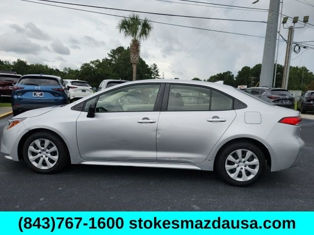 Used 2021 Silver Toyota LE image 11