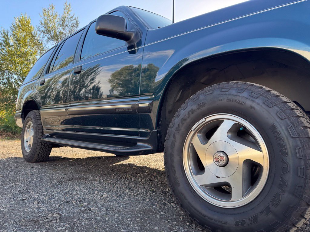 Used 1994 GREEN Ford XLT image 36