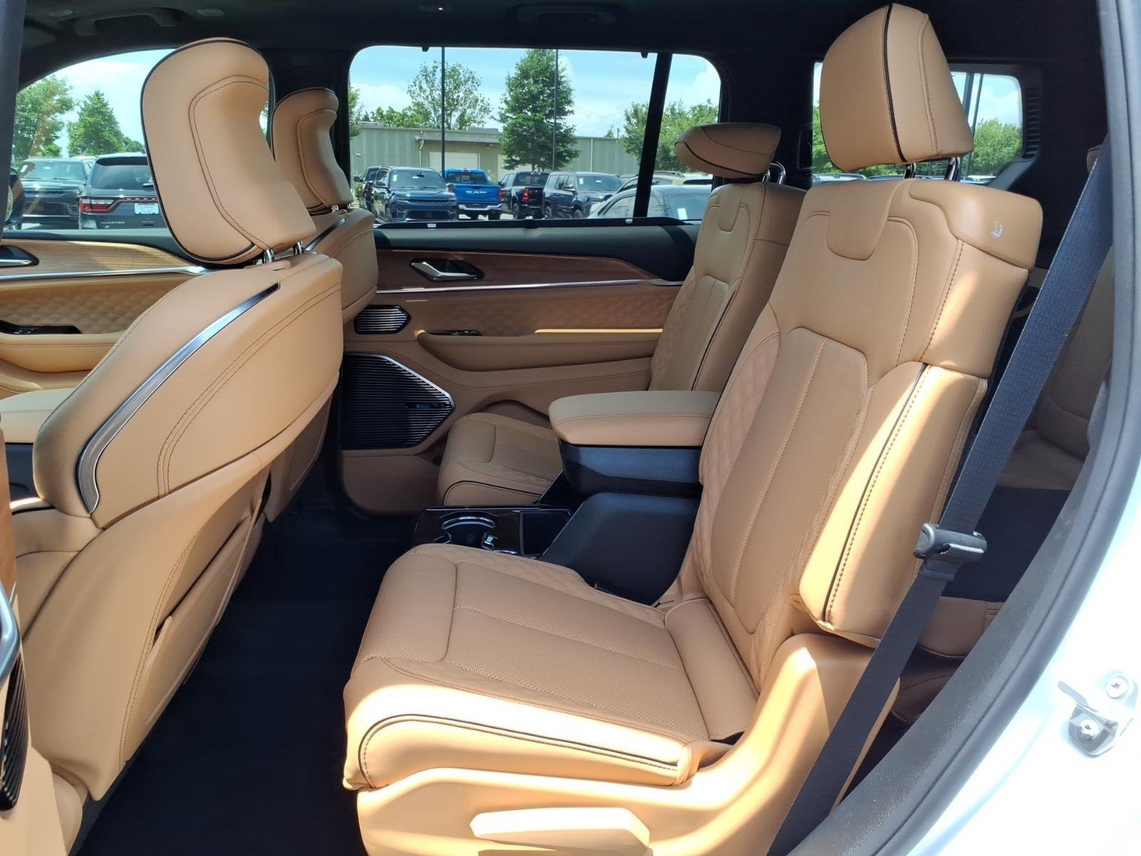 Used 2026 Bright White Clearcoat Jeep Summit image 22