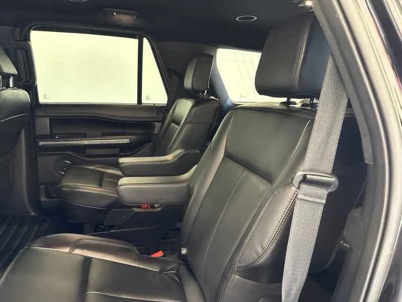 Used 2021 Black Ford XLT image 22